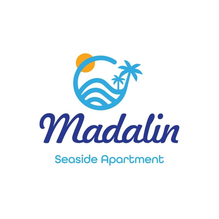 Madalin Seaside Apartment Vlorë Extérieur photo