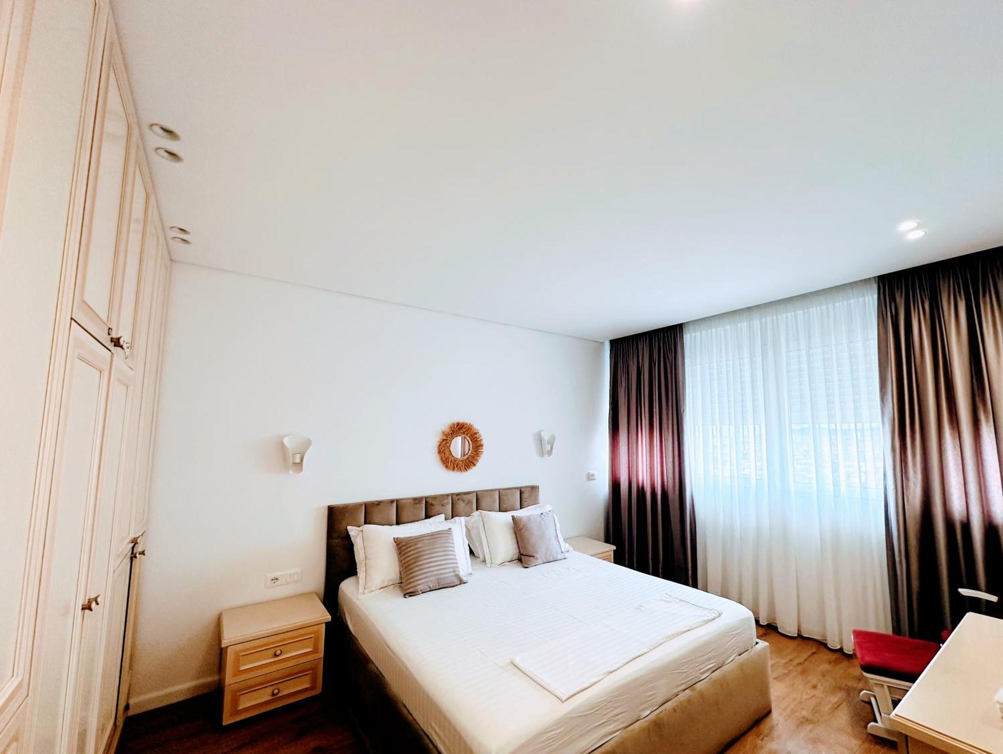Madalin Seaside Apartment Vlorë Extérieur photo